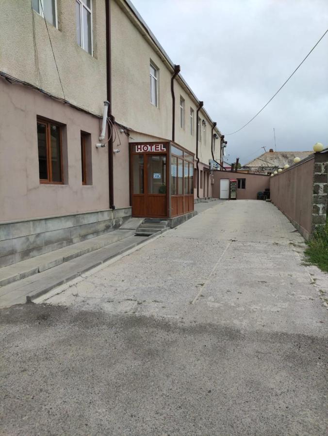 Hotel Sv Ninotsminda Zewnętrze zdjęcie
