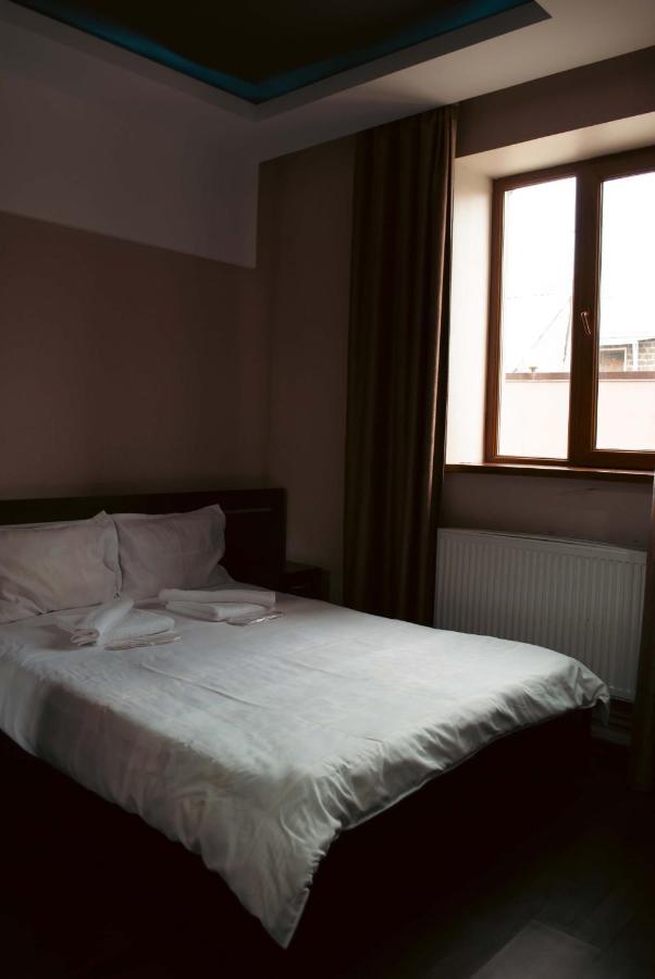 Hotel Sv Ninotsminda Zewnętrze zdjęcie