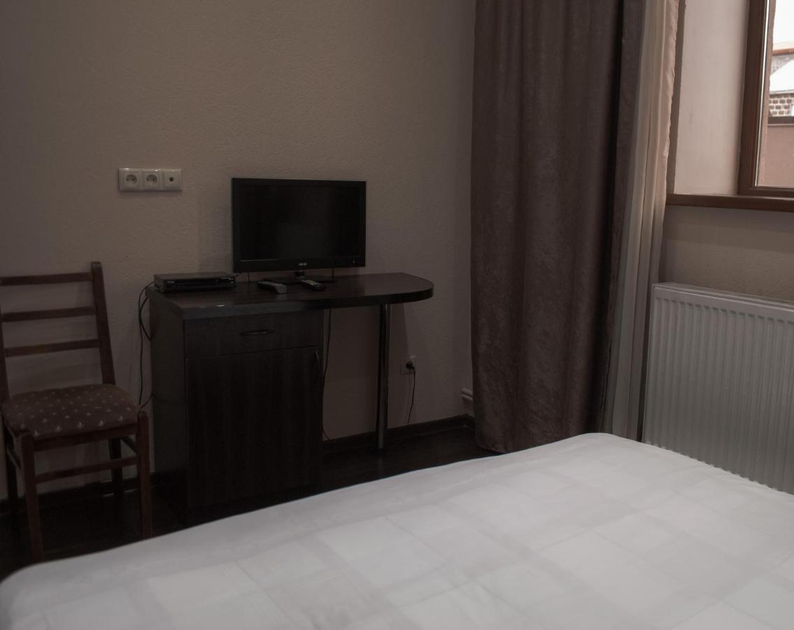 Hotel Sv Ninotsminda Zewnętrze zdjęcie